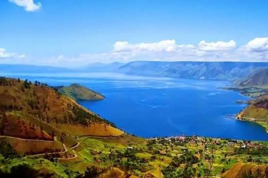 Menikmati Pesona Danau Poso, Destinasi Alam Tenang di Sulawesi Tengah